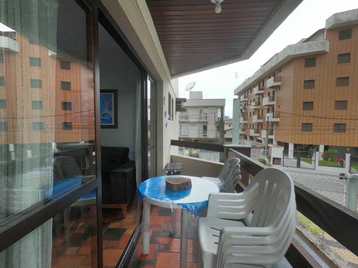 Excelente Localizacao, 400 Metros Da Praia Ar Condicionado E Wi-Fi Apartment อูบาตูบา ภายนอก รูปภาพ